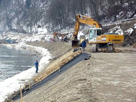 Geomatex NTI je geotextilie s využitím ve stavebnictví jako ochranná a separační vrstva