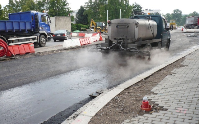 Vyztužení asfaltových vrstev na křižovatce v Havlíčkovu Brodu
