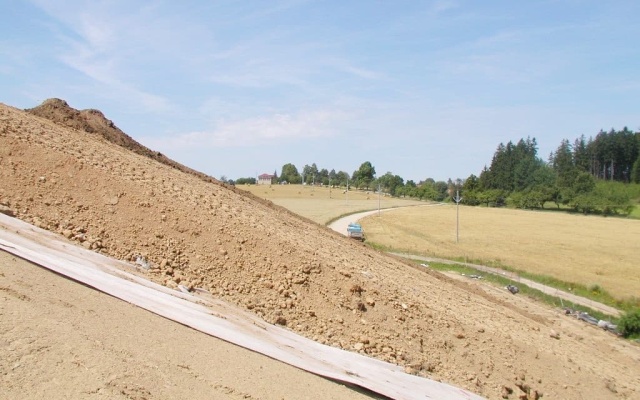 Rekultivace skládky ve Vyskytné nad Jihlavou