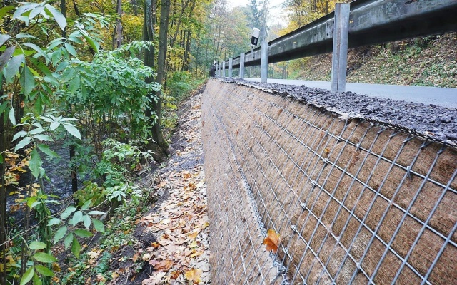 Sanace sesuvu svahu na silnici II/169 v Sušici