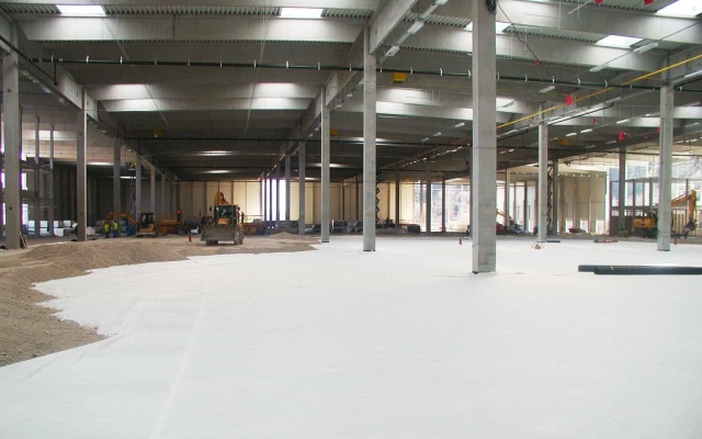 Separace pod podlahou výrobní haly v Rájecké Lesné