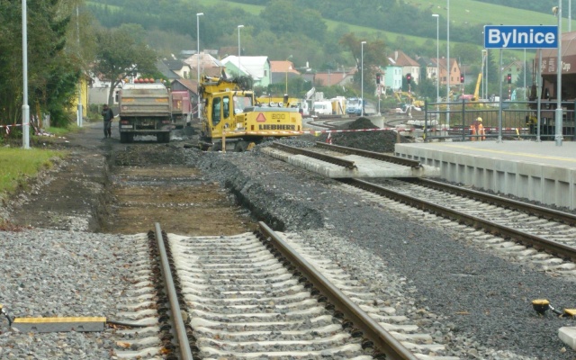 Stabilizace podloží pod železniční tratí v Bylnici