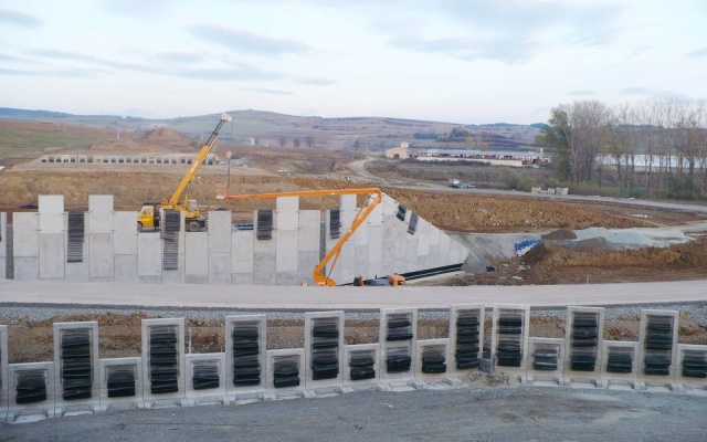 Mostní opěry z vyztužené zeminy na dálnici D1 u Levoče