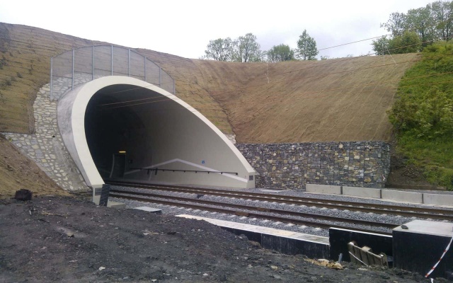 Zajištění portálu tunelu v Mostech u Jablunkova