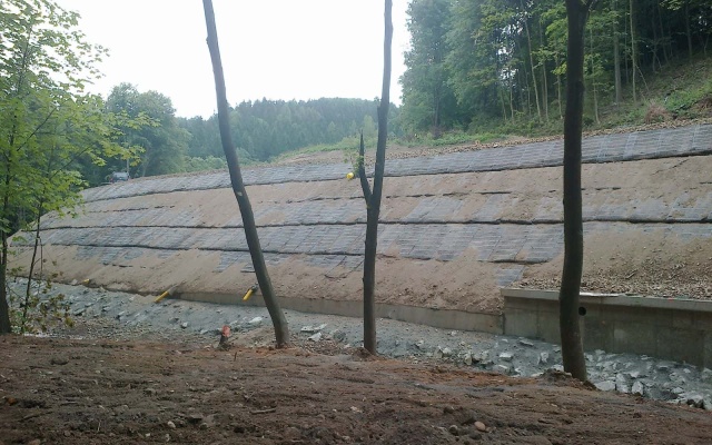 Zlatá Olešnice, Silnice I16 sanace havárie tělesa silničního náspu