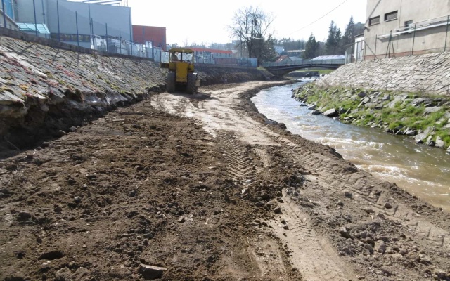 Zajištění svahu pod cyklostezkou v Jihlavě