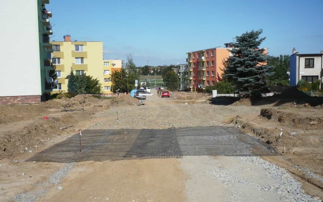 Stabilizace zemní pláně při revitalizaci ve Starém Městě