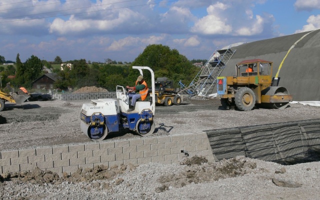 Opěrné zdi mostních objektů v Horním Žukově