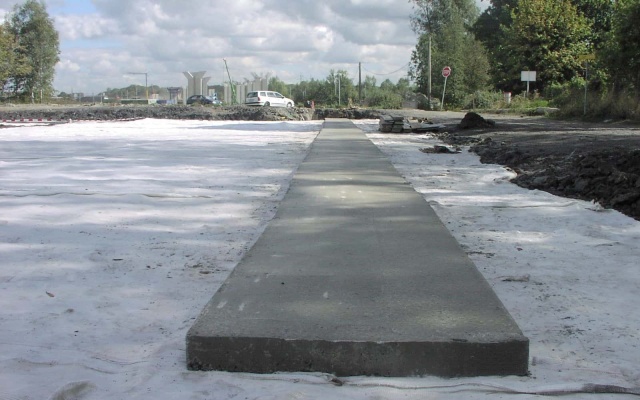 Opěrná zeď z velkoplošných panelů v Ostravě (u Zeleniny)