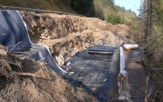 Sanace sesuvu svahu silnice II/357 ve Strachujově