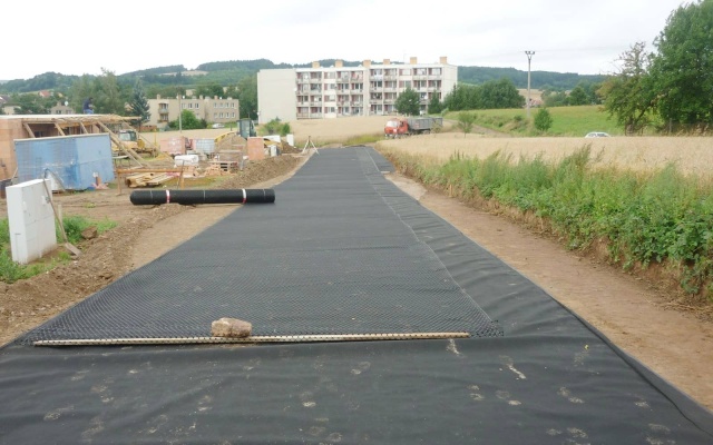 Zvýšení únosnosti podloží pod místní komunikací v Letovicích