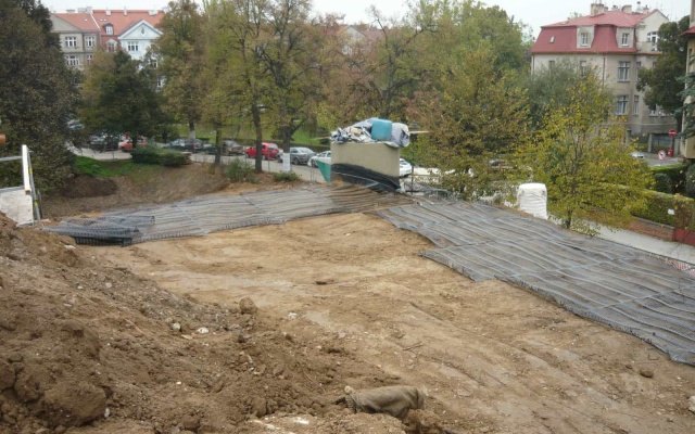 Zpevněné vyztužené svahy Písecké brány v Praze