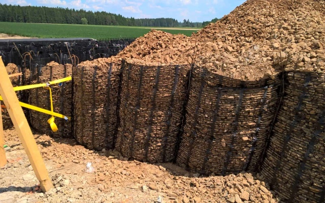 Založení násypového tělesa – Nové Veselí – obchvat