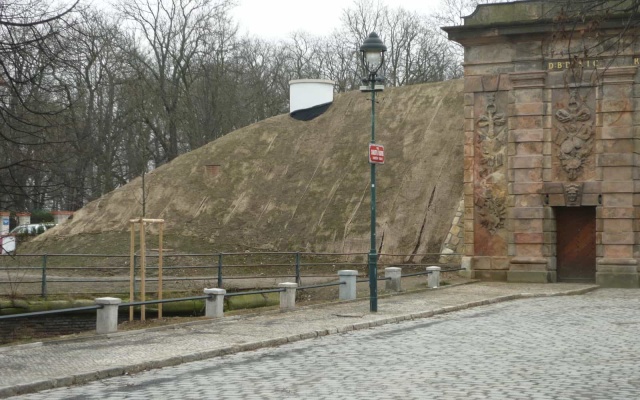 Zpevněné vyztužené svahy Písecké brány v Praze