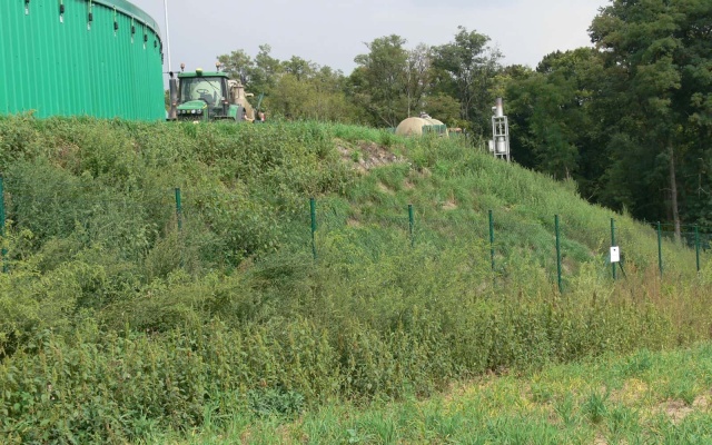 Rozšíření násypu pozemní komunikace na předměstí Vyškova