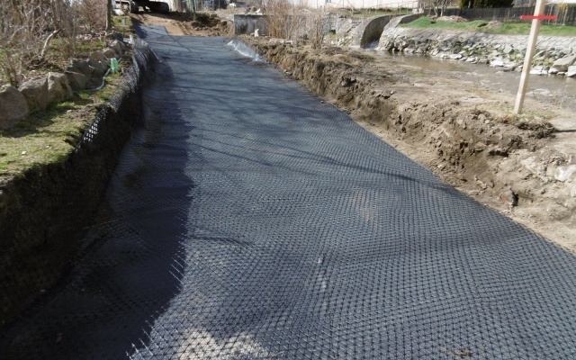 Zajištění svahu pod cyklostezkou v Jihlavě