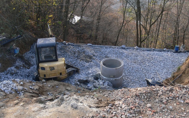Sanace sesuvu svahu v Lukách pod Medníkem