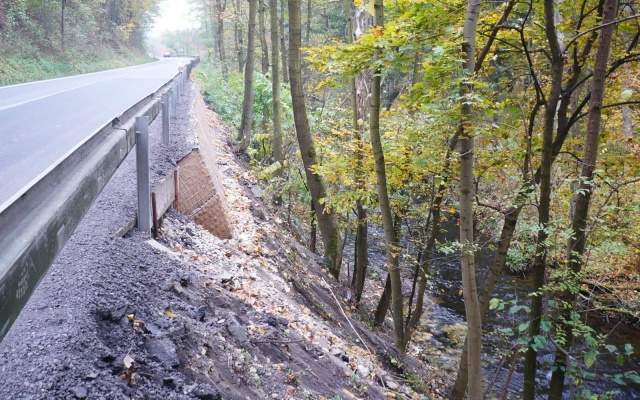 Sanace sesuvu svahu na silnici II/169 v Sušici