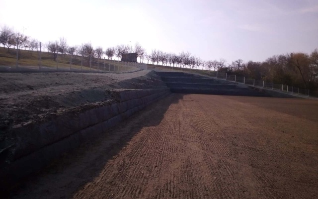 Sanace zárubní zdi na fotbalovém hřišti v Dolním Němčí