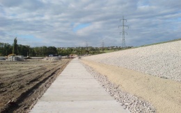 Zpevnění dna sedimentační nádrže cukrovaru v Dobrovicích