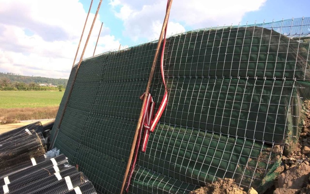 Opěrná zeď Lubeň, D1 Přerov - Lipník nad Bečvou