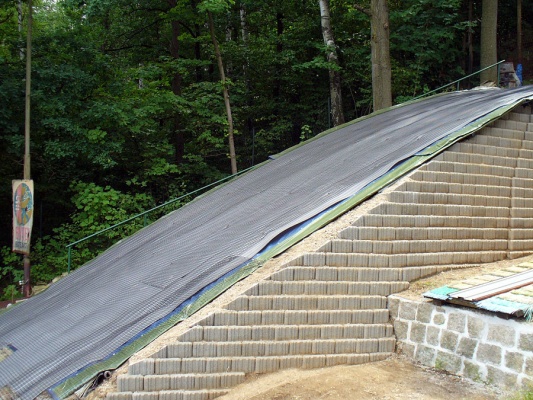 Netradiční využití geomříží