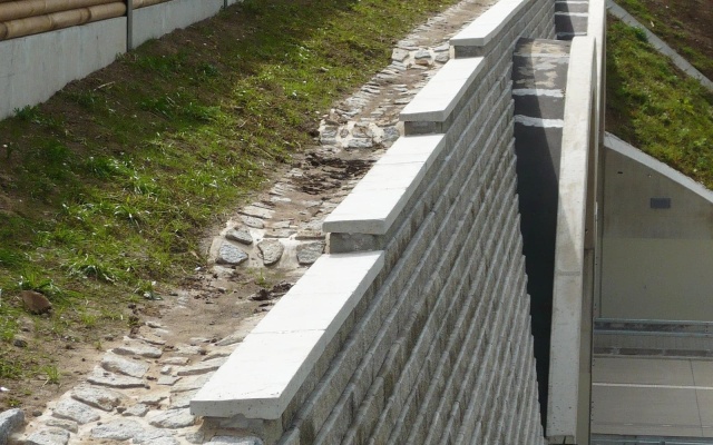 Ekodukty na silničním okruhu kolem Prahy na úseku mezi Vestcem a Lahovicemi