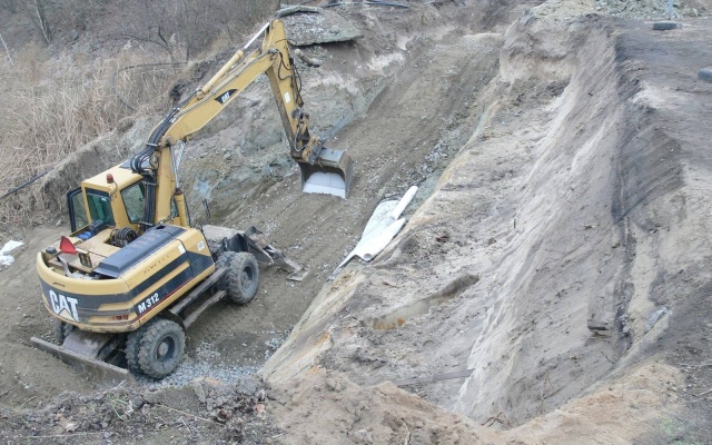 Sanace erodovaných svahů těžební jámy Hliník v Ratíškovicích