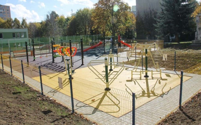 Stabilizace podkladních vrstev pod dětským hřištěm v Popradu