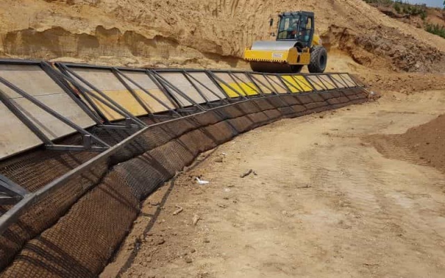 Revitalizace bývalé pískovny Praha Lysolaje