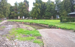 Mechanická stabilizace podloží inline dráhy a parkové cesty v Zábřehu