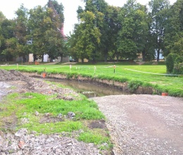 Mechanická stabilizace podloží inline dráhy a parkové cesty v Zábřehu