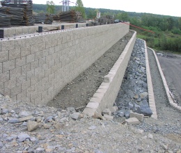 Mostní opěry dálniční estakády v Ostravě