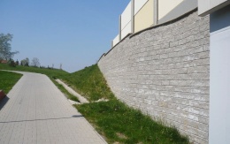Opěrné zdi ze systému Tensartech TW1 ve Chvaleticích