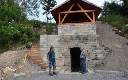 Protierozní ochrana svahu kolem historického sklepu v Poříčí u Litomyšle