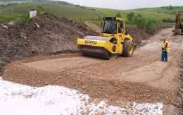 Separace konstrukčních vrstev přístupové cesty k tunelu Ovčiarsko