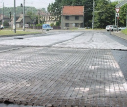 Vyztužení asfaltových vrstev v Ostravě