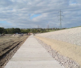 Zpevnění dna sedimentační nádrže cukrovaru v Dobrovicích